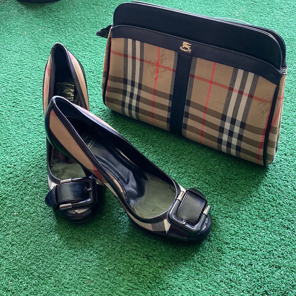 Burberry Set - Picture 2 of 4